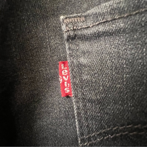 Levi’s classic mid rise skinny size 8 - Picture 9 of 11